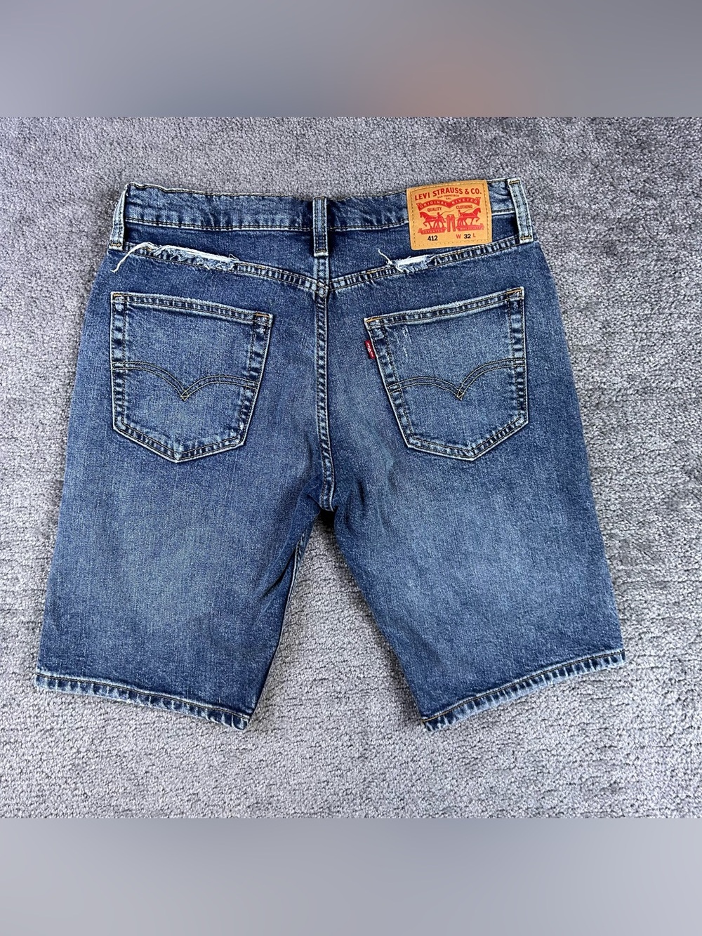 Levi's 412 Slim Fit Men's Denim Shorts 32 Distressed Stretch Jean Cutoffs Jorts